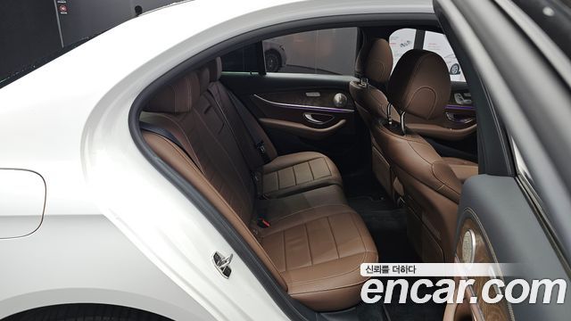 Mercedes-Benz E-Class (W213) E250 Exclusive 2021 — фото 26
