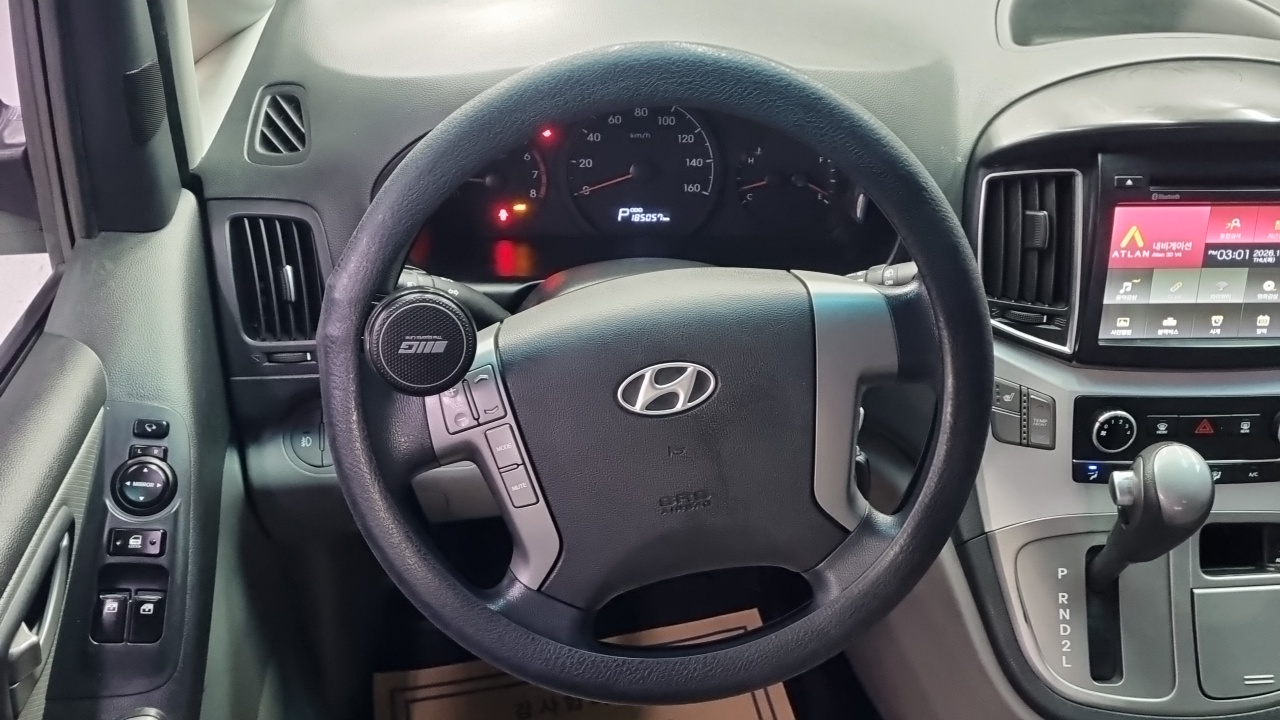 Hyundai Grand Starex 12-Seater LPi Wagon Smart 2017 — фото 17