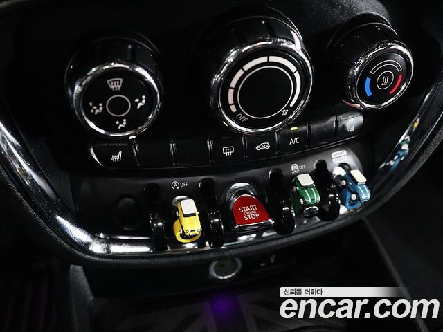 MINI Cooper Clubman Standard 2nd 2020 — фото 17