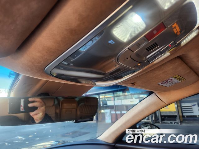 Genesis G90 (RS4) Gasoline 3.5 Turbo e-S/C AWD 2023 — фото 17