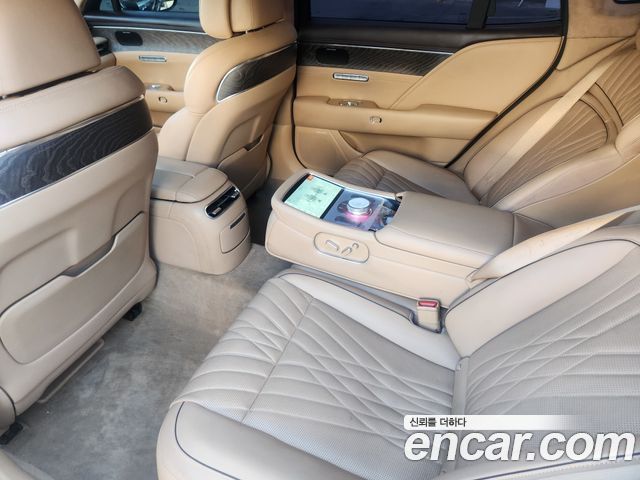 Genesis G90 (RS4) Gasoline 3.5 Turbo e-S/C AWD 2023 — фото 18