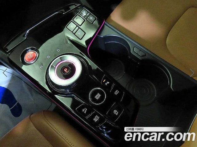Kia Sportage (V) Gasoline 1.6 Turbo 2WD Signature 2022 — фото 16