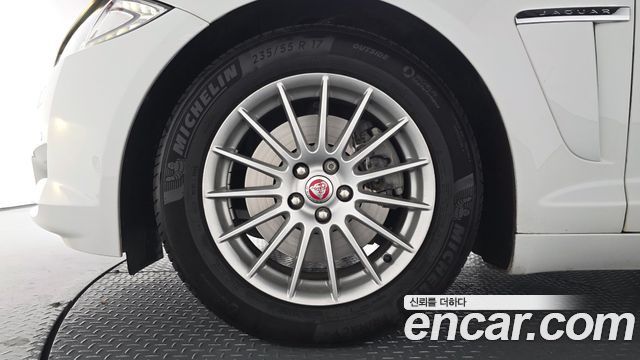 Jaguar XF 2.0 Luxury X250 2014 — фото 5