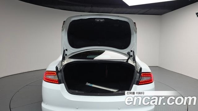 Jaguar XF 2.0 Luxury X250 2014 — фото 20
