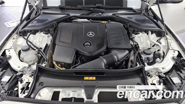 Mercedes-Benz E-Class (W214) E300 4MATIC AMG Line 2025 — фото 6