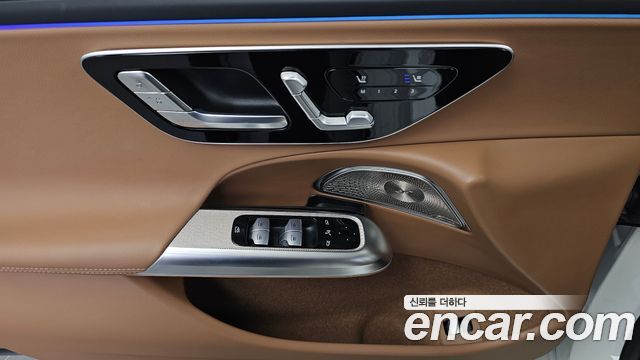 Mercedes-Benz E-Class (W214) E300 4MATIC AMG Line 2025 — фото 31
