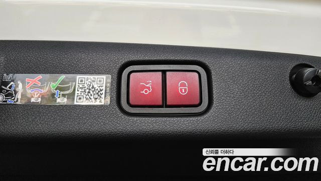 Mercedes-Benz E-Class (W214) E300 4MATIC AMG Line 2025 — фото 32