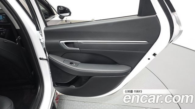 Hyundai Sonata The Edge (DN8) 1.6 Turbo Exclusive 2026 — фото 25