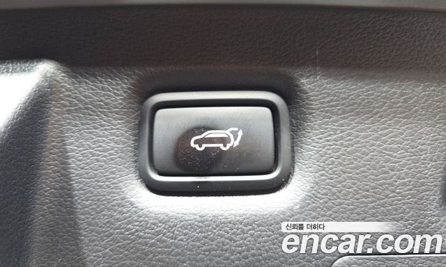 Hyundai Santa Fe HEV 1.6 4WD Prestige 2023 — фото 19