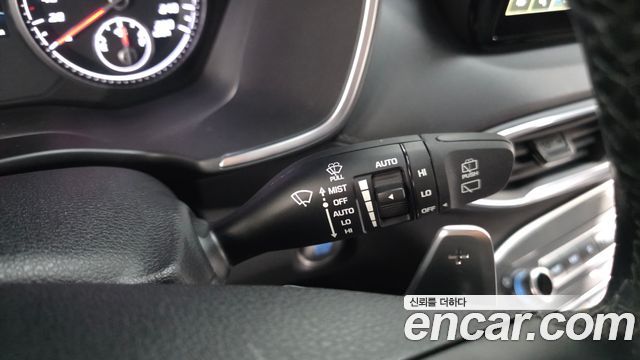 Hyundai Santa Fe HEV 1.6 4WD Prestige 2023 — фото 29