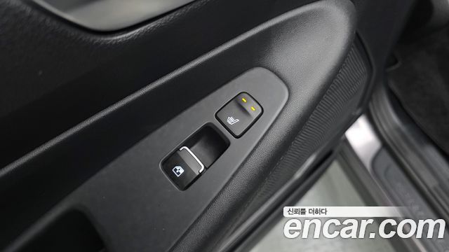 Hyundai Santa Fe HEV 1.6 4WD Prestige 2023 — фото 30