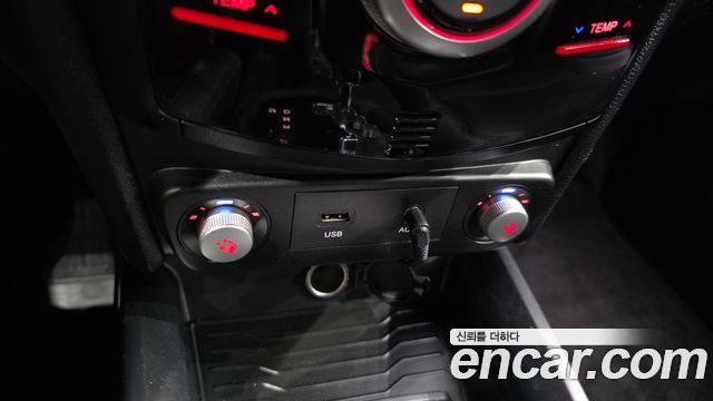 KG Mobility (SsangYong) Tivoli Air 1.6 RX 2WD 2017 — фото 15