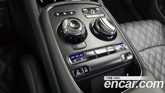 Genesis G90 (RS4) Gasoline 3.5 Turbo e-S/C AWD Black 2025 — фото 9