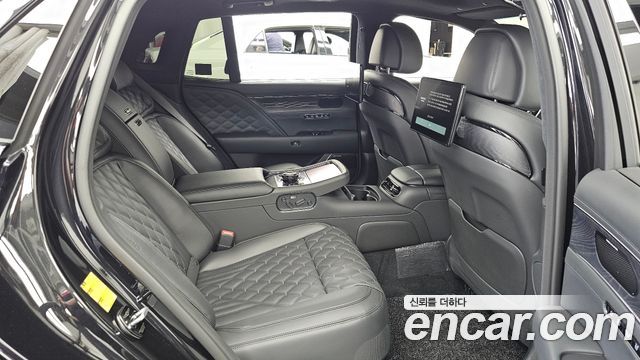 Genesis G90 (RS4) Gasoline 3.5 Turbo e-S/C AWD Black 2025 — фото 12