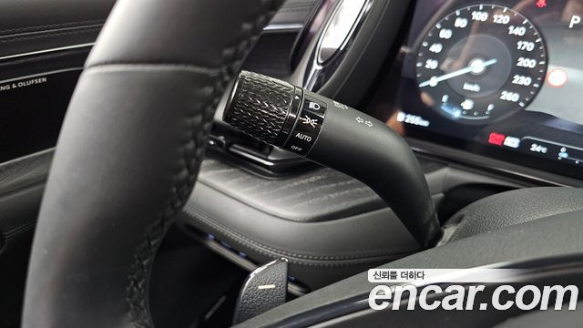 Genesis G90 (RS4) Gasoline 3.5 Turbo e-S/C AWD Black 2025 — фото 29