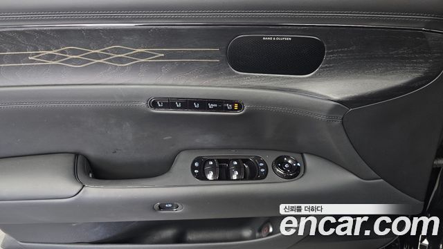 Genesis G90 (RS4) Gasoline 3.5 Turbo e-S/C AWD Black 2025 — фото 32