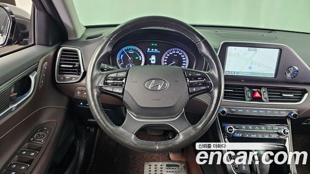 Hyundai Grandeur Hybrid (IG) Exclusive Special 2019 — фото 13