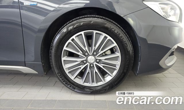 Hyundai Grandeur Hybrid (IG) Exclusive Special 2019 — фото 21