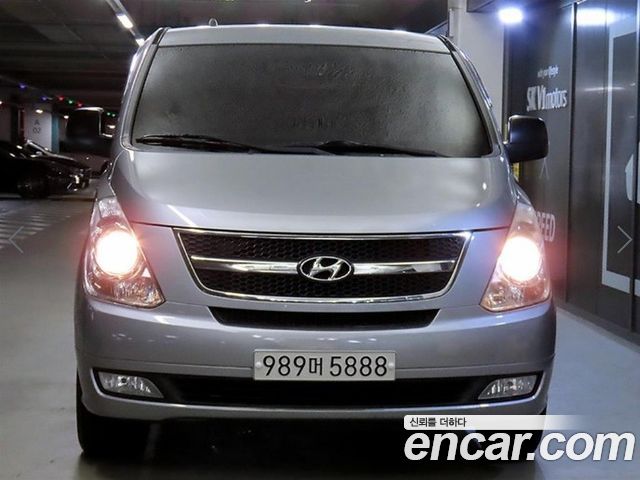 Hyundai Grand Starex 5-Seater LPi VAN CVX Luxury 2015 — фото 2