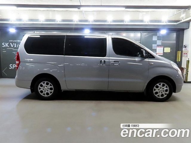 Hyundai Grand Starex 5-Seater LPi VAN CVX Luxury 2015 — фото 3
