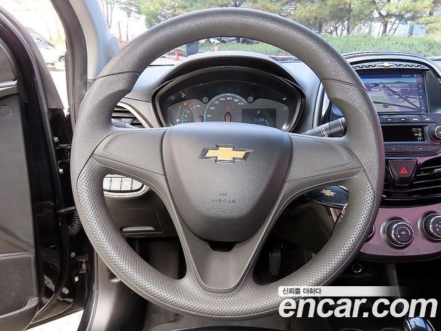 Chevrolet Spark LS 2019 — фото 8