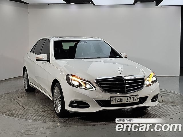 Mercedes-Benz E-Class (W212) E200 Elegance 2014 — фото 2