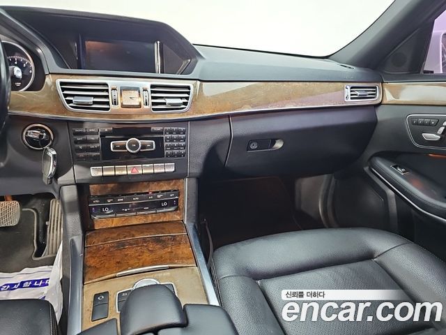Mercedes-Benz E-Class (W212) E200 Elegance 2014 — фото 10