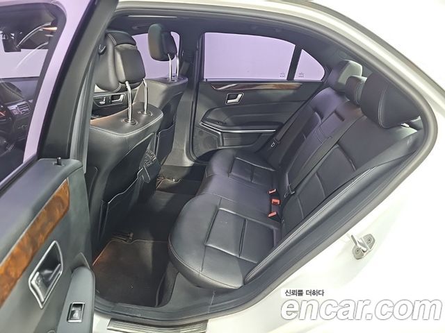 Mercedes-Benz E-Class (W212) E200 Elegance 2014 — фото 16