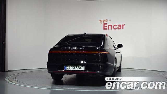 Hyundai Grandeur (GN7) 2,5 Gasoline 2WD Calligraphy 2025 — фото 4