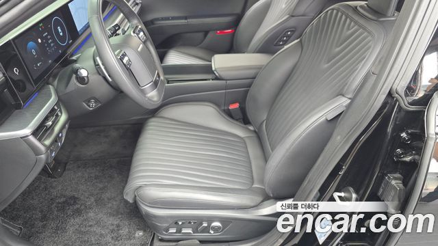 Hyundai Grandeur (GN7) 2,5 Gasoline 2WD Calligraphy 2025 — фото 26