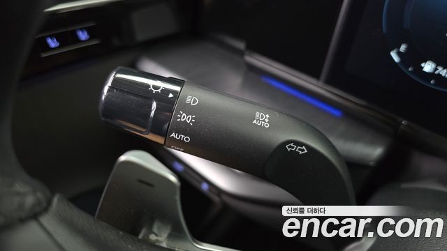 Hyundai Grandeur (GN7) 2,5 Gasoline 2WD Calligraphy 2025 — фото 29