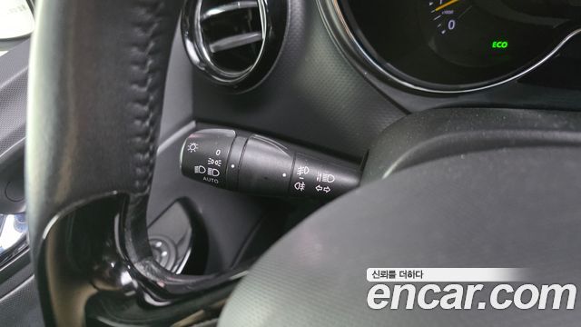 Renault Korea QM3 RE 2016 — фото 16