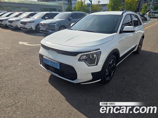 Kia Niro EV Air 2023 — фото 2