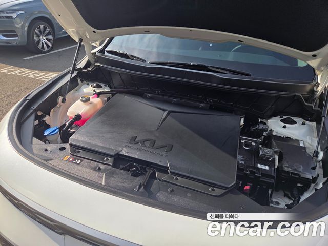 Kia Niro EV Air 2023 — фото 6