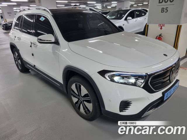 Mercedes-Benz EQB (X243) EQB300 4MATIC Electric Art 2024 — фото 2