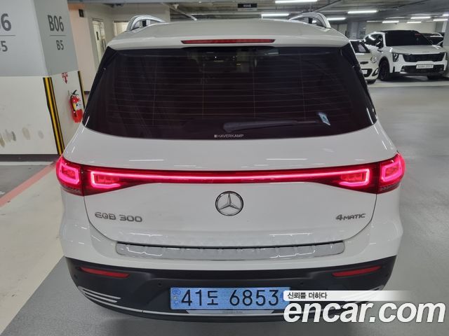 Mercedes-Benz EQB (X243) EQB300 4MATIC Electric Art 2024 — фото 4