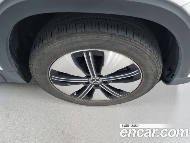 Mercedes-Benz EQB (X243) EQB300 4MATIC Electric Art 2024 — фото 5