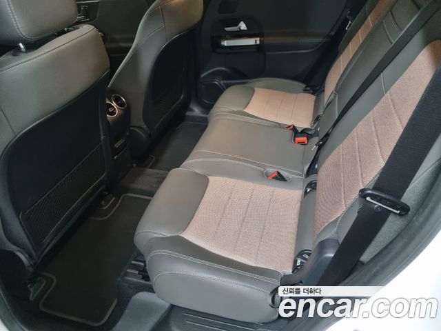 Mercedes-Benz EQB (X243) EQB300 4MATIC Electric Art 2024 — фото 16