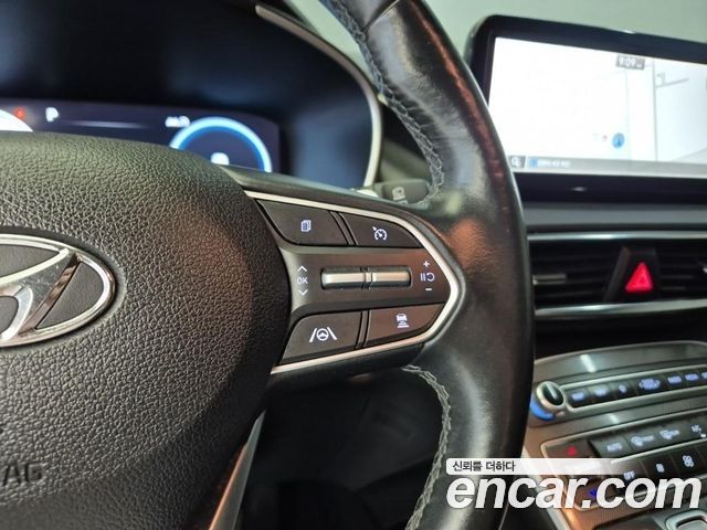 Hyundai Santa Fe Gasoline 2.5T 2WD Prestige 2022 — фото 19