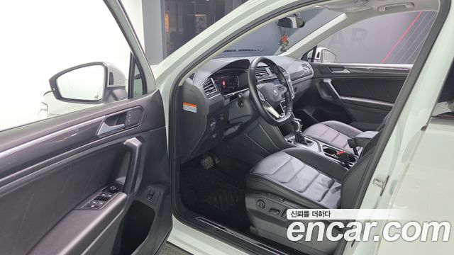Volkswagen Tiguan (II) 2.0 TDI Prestige 2023 — фото 10