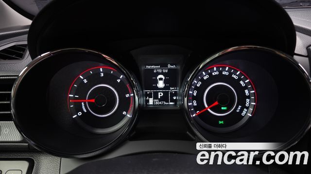 KG Mobility (SsangYong) Tivoli Air Diesel RX 2WD 2017 — фото 8