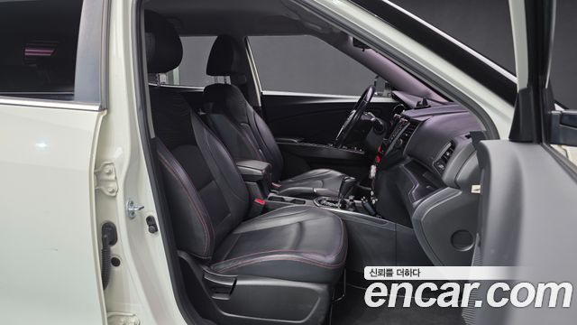 KG Mobility (SsangYong) Tivoli Air Diesel RX 2WD 2017 — фото 11