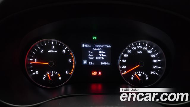 Kia Sportage The Bold Diesel 1.6 2WD Prestige 2020 — фото 8
