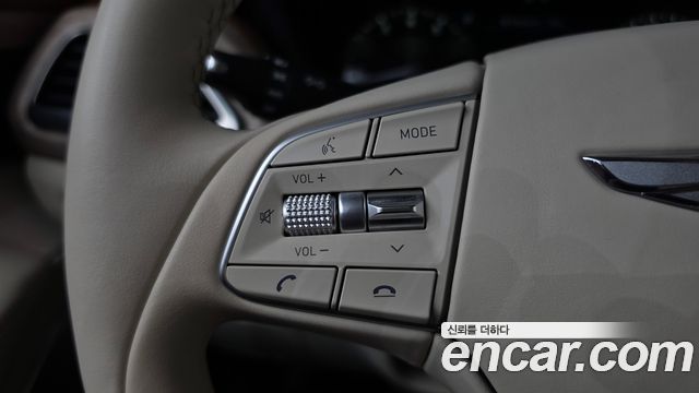 Genesis G90 5.0 AWD Prestige 2020 — фото 17