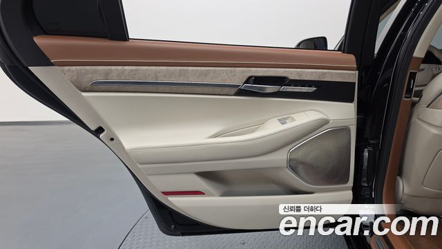 Genesis G90 5.0 AWD Prestige 2020 — фото 25