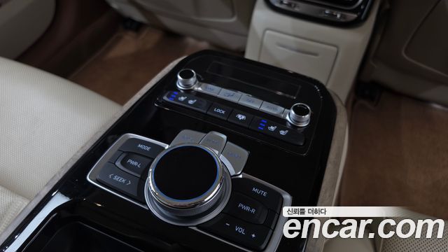 Genesis G90 5.0 AWD Prestige 2020 — фото 33