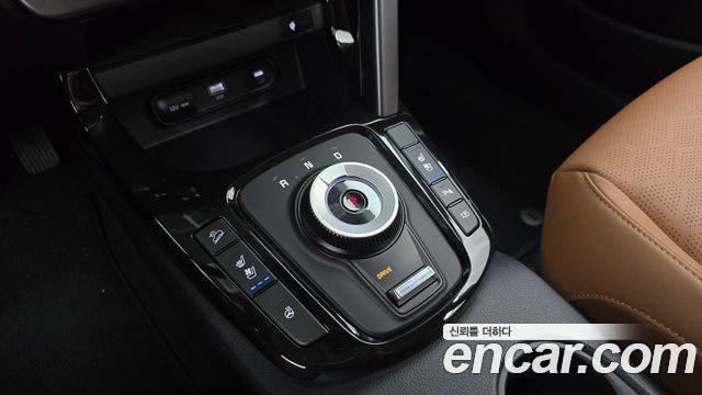 Kia Seltos Gasoline 1.6 Turbo 2WD Signature 2025 — фото 9