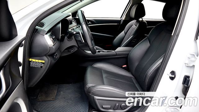 Genesis G70 2.2D Advanced 2019 — фото 7