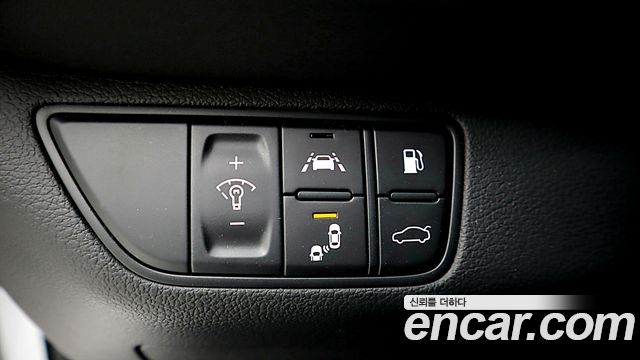 Genesis G70 2.2D Advanced 2019 — фото 8