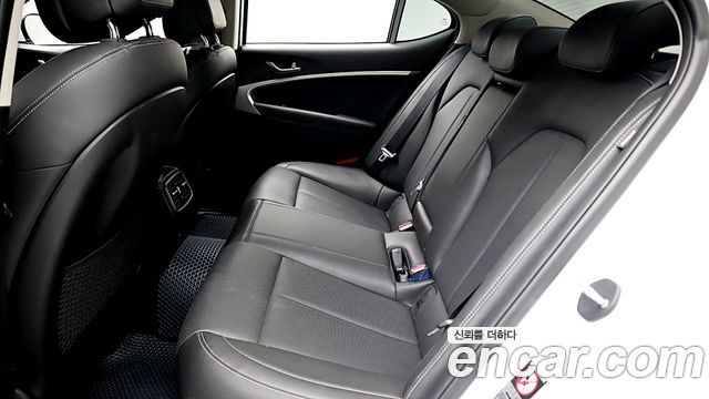 Genesis G70 2.2D Advanced 2019 — фото 21